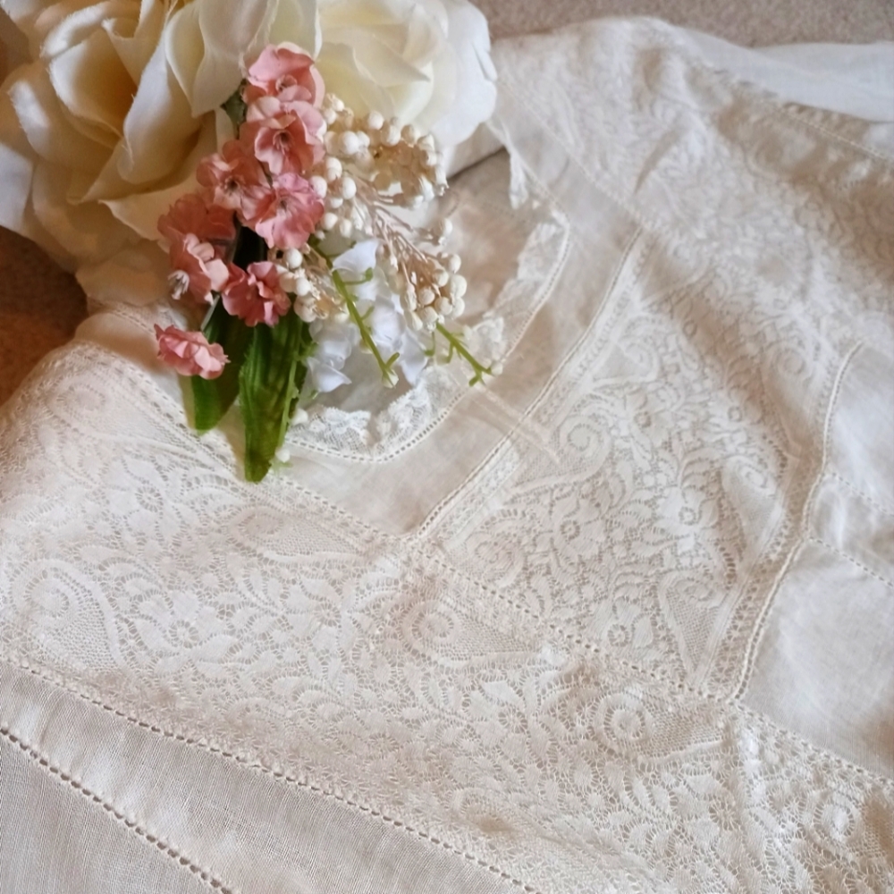 BEAUTIFUL EDWARDIAN TWO PIECE DAY WHITE COTTON DRESS & GORGEOUS LACE OVERLAY TOP